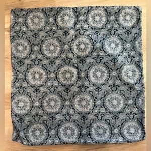 Pottery Barn Blue & Ivory Accent Pillow Cover (2 Sides!)